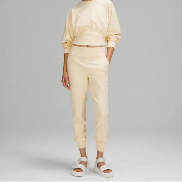 EUC 🍋 Lululemon LA Ribbed Waist Long Sleeve Shirt - Picture 6 of 8